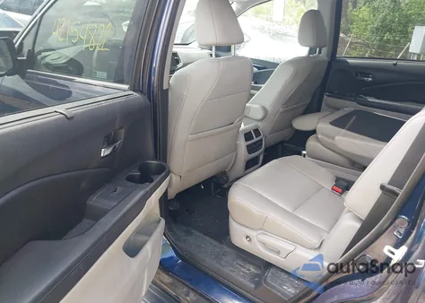 2019 Honda Pilot Touring из США, поврежденный, VIN 5FNYF6H63KB000365